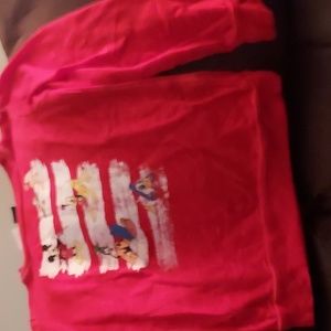 Ling sleeve disney shirt